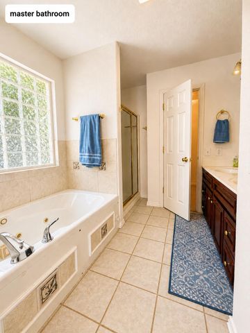 52 Crown Drive, Branson West, MO 65737