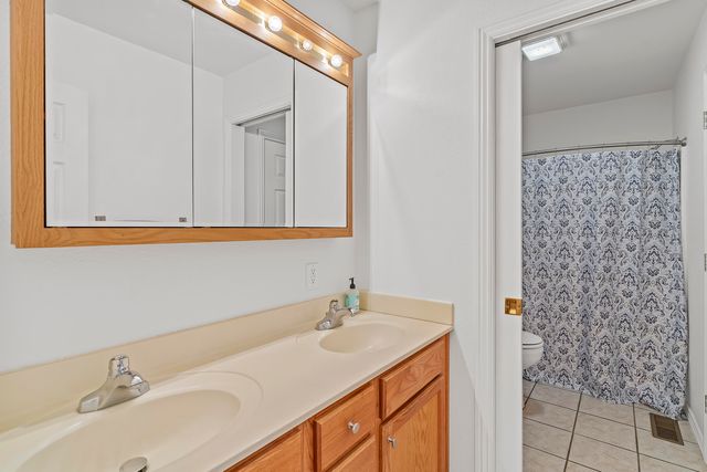 52 Crown Drive, Branson West, MO 65737