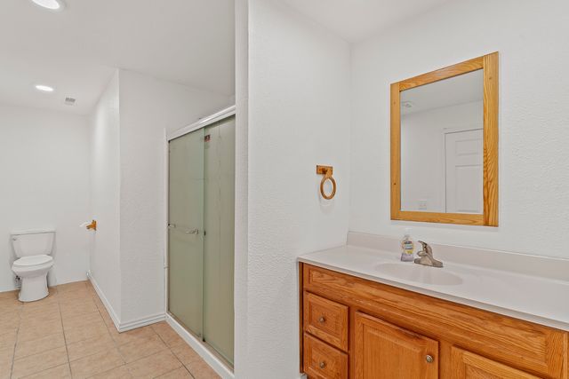 52 Crown Drive, Branson West, MO 65737