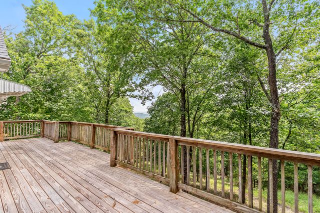 52 Crown Drive, Branson West, MO 65737