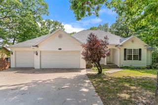 52 Crown Drive, Branson West, MO 65737