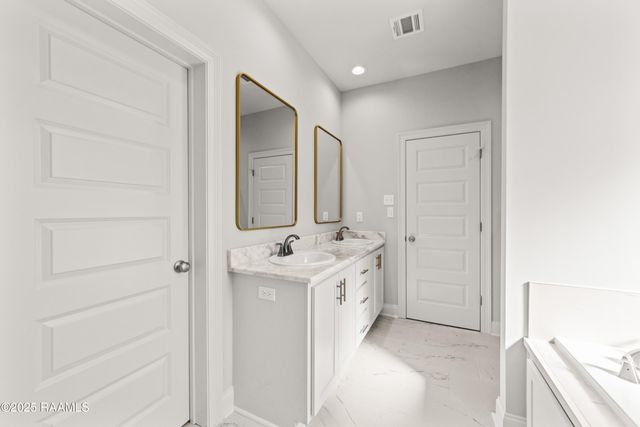 309 Gun Runner Drive, Carencro, LA 70520