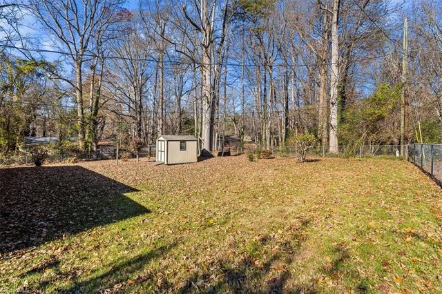 5503 Mallard Drive, Browns Summit, NC 27214