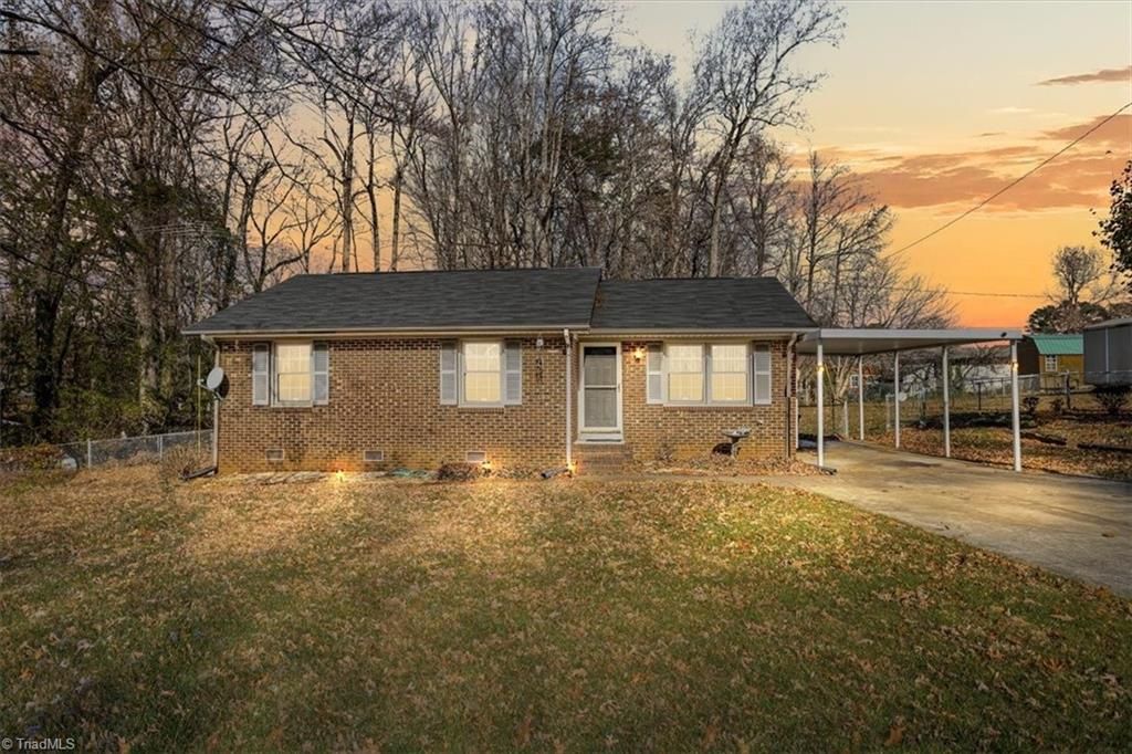 5503 Mallard Drive, Browns Summit, NC 27214