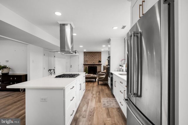 6 CHERRYWOOD, Clementon, NJ 08021