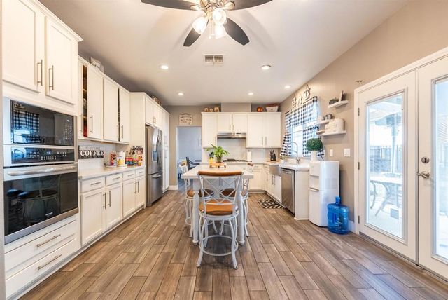 226 Quail Run Dr, El Centro, CA 92243