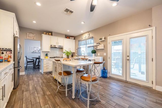 226 Quail Run Dr, El Centro, CA 92243