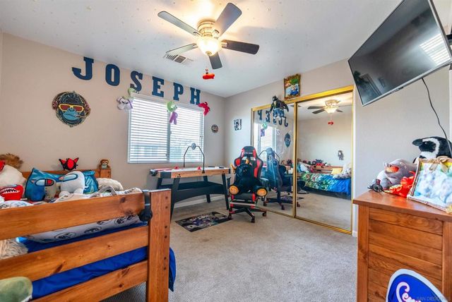 226 Quail Run Dr, El Centro, CA 92243