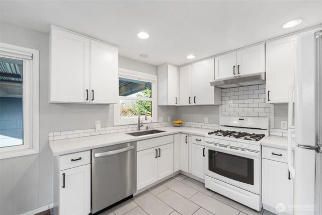 5019 N 27th St, Tacoma, WA 98407