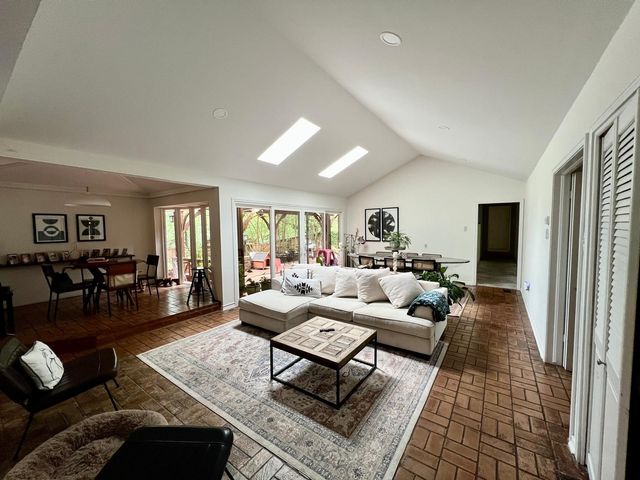 8162 San Leandro Drive, Dallas, TX 75218