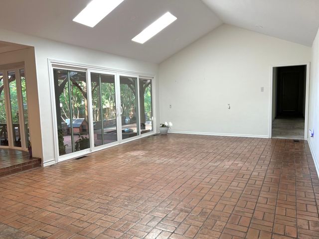 8162 San Leandro Drive, Dallas, TX 75218
