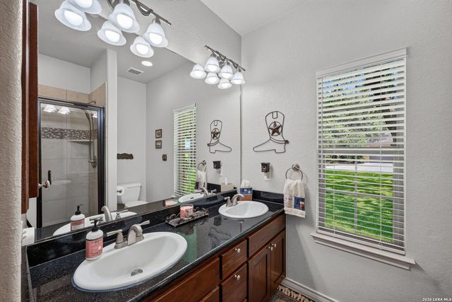 351 ROSEWOOD DR, La Vernia, TX 78121