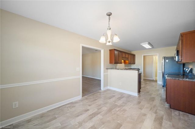 5847 Sunny Ridge Trail, Clemmons, NC 27012