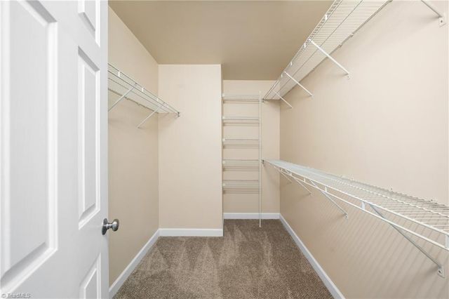 5847 Sunny Ridge Trail, Clemmons, NC 27012