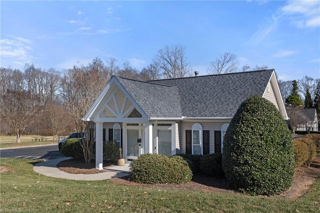 5847 Sunny Ridge Trail, Clemmons, NC 27012