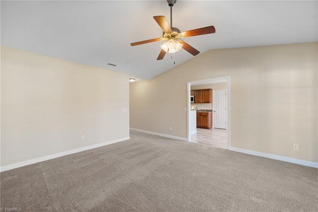 5847 Sunny Ridge Trail, Clemmons, NC 27012