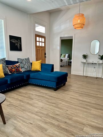 127 Furnish, San Antonio, TX 78204