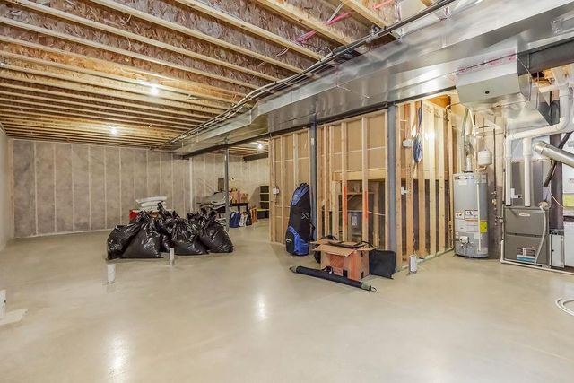 2327 Fishing Lane, Kearney, MO 64060