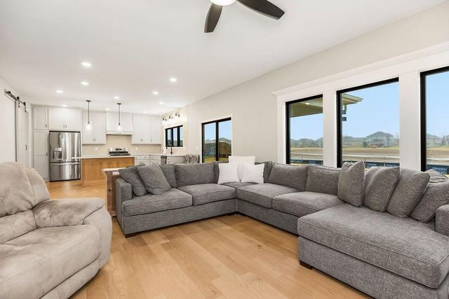 2327 Fishing Lane, Kearney, MO 64060