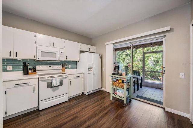 11332 CAYMAN KEY AVENUE, Tampa, FL 33624