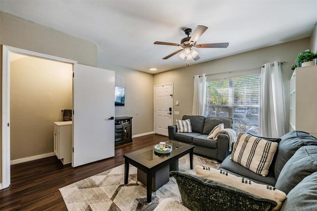 11332 CAYMAN KEY AVENUE, Tampa, FL 33624