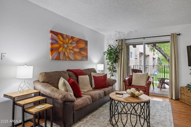 5525 E THOMAS Road M11, Phoenix, AZ 85018