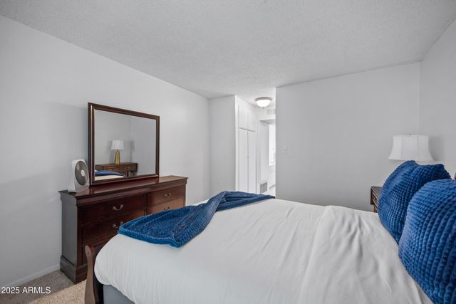 5525 E THOMAS Road M11, Phoenix, AZ 85018