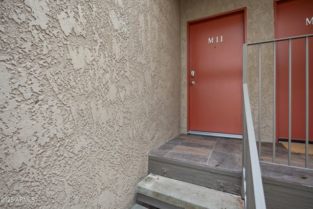 5525 E THOMAS Road M11, Phoenix, AZ 85018