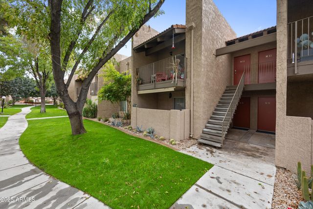 5525 E THOMAS Road M11, Phoenix, AZ 85018