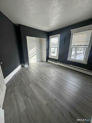 92 Chadwick Avenue, Hartford, CT 06106