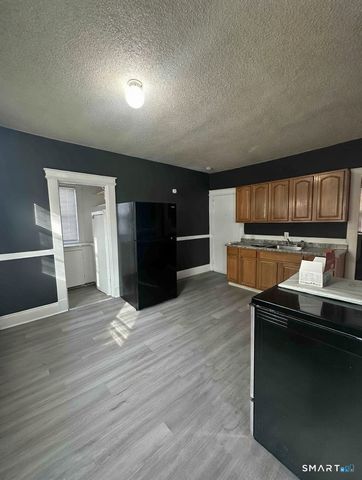 92 Chadwick Avenue, Hartford, CT 06106