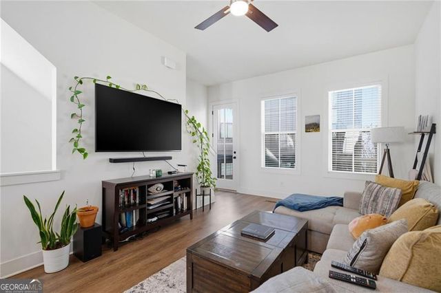 1242 Cushenberry Lane 10, Atlanta, GA 30318