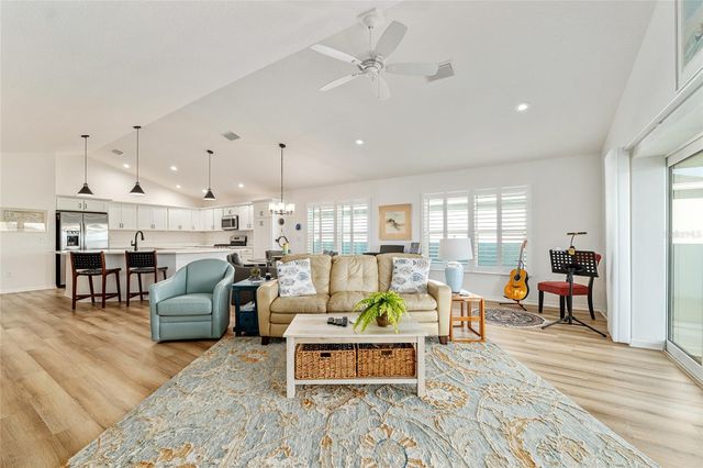 2004 BOOTH PLACE, The Villages, FL 34762