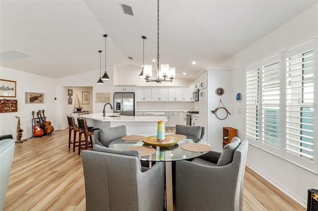 2004 BOOTH PLACE, The Villages, FL 34762