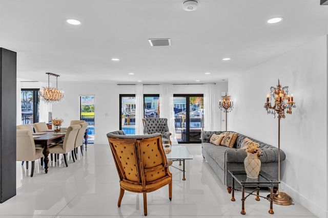 2888 NE 33rd Street, Lighthouse Point, FL 33064