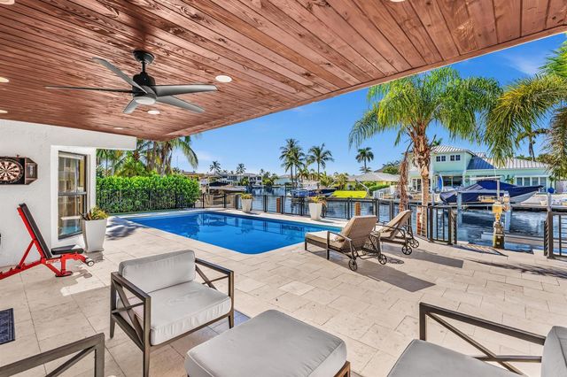 2888 NE 33rd Street, Lighthouse Point, FL 33064