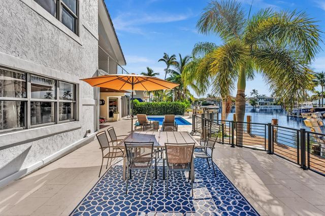 2888 NE 33rd Street, Lighthouse Point, FL 33064