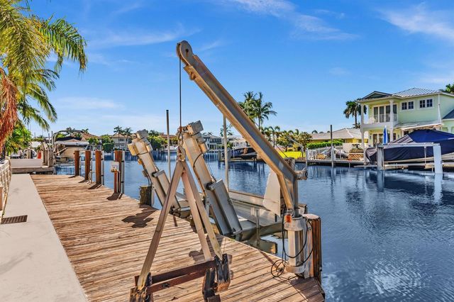 2888 NE 33rd Street, Lighthouse Point, FL 33064