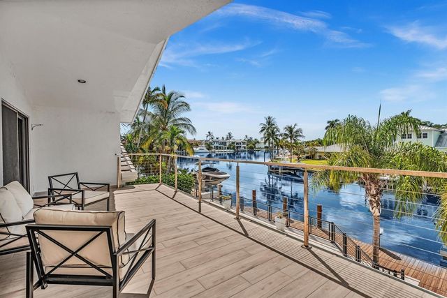 2888 NE 33rd Street, Lighthouse Point, FL 33064