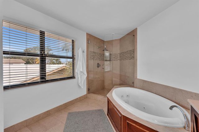 2888 NE 33rd Street, Lighthouse Point, FL 33064