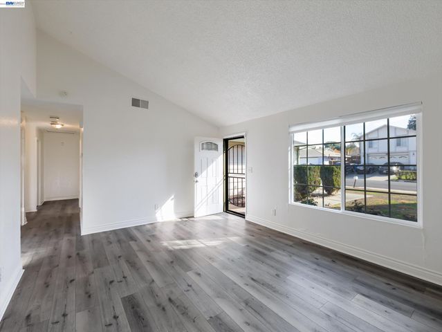 3432 Danielle Pl, Bay Point, CA 94565