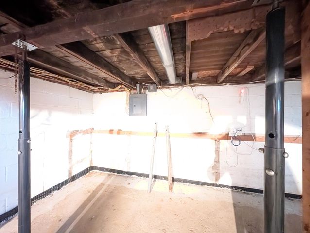 404 N Burr Street, Lowell, IN 46356