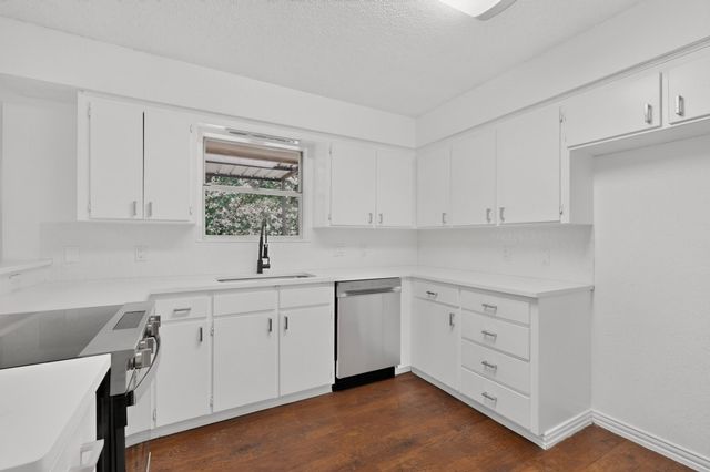 13930 Briarwood Court, Azle, TX 76020