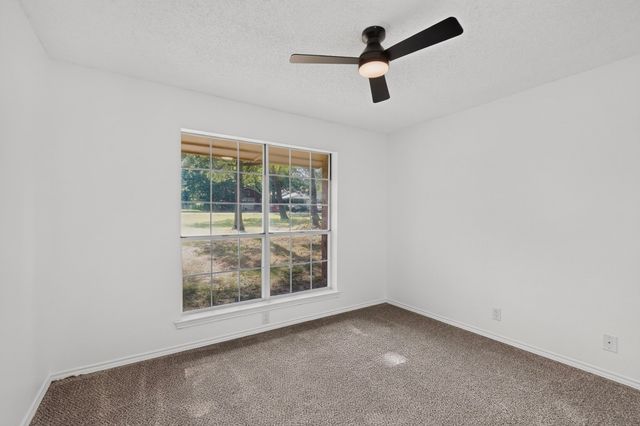 13930 Briarwood Court, Azle, TX 76020