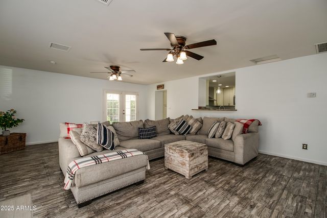 2017 W EDGEMONT Avenue, Phoenix, AZ 85009