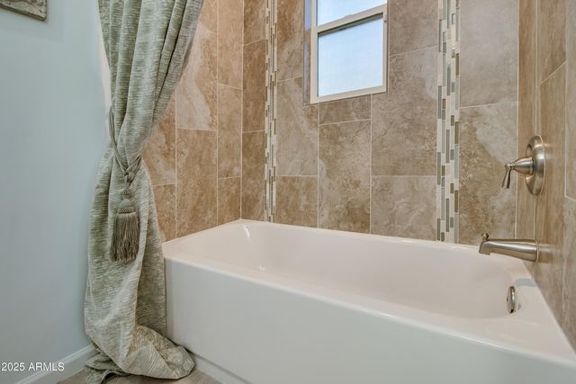 2017 W EDGEMONT Avenue, Phoenix, AZ 85009