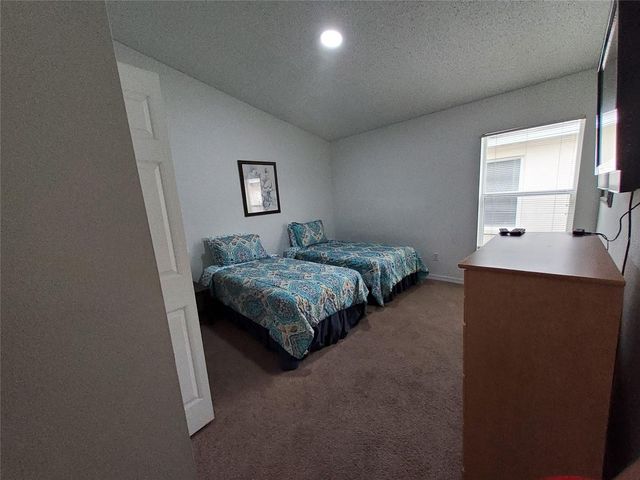 944 LOCKBREEZE DRIVE, Davenport, FL 33897