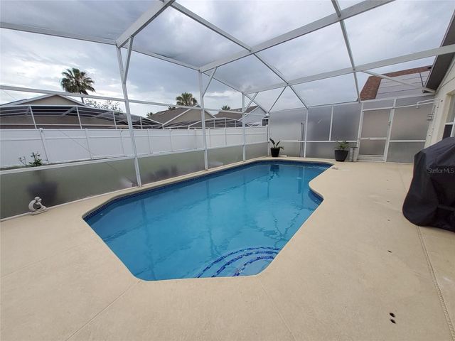 944 LOCKBREEZE DRIVE, Davenport, FL 33897