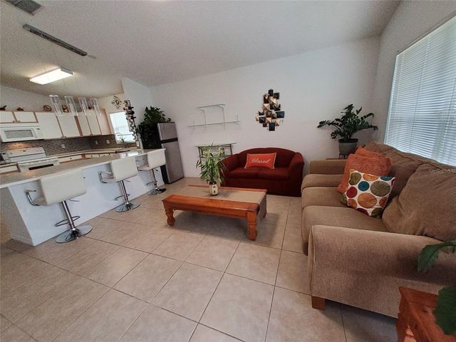 944 LOCKBREEZE DRIVE, Davenport, FL 33897