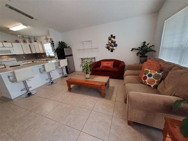 944 LOCKBREEZE DRIVE, Davenport, FL 33897
